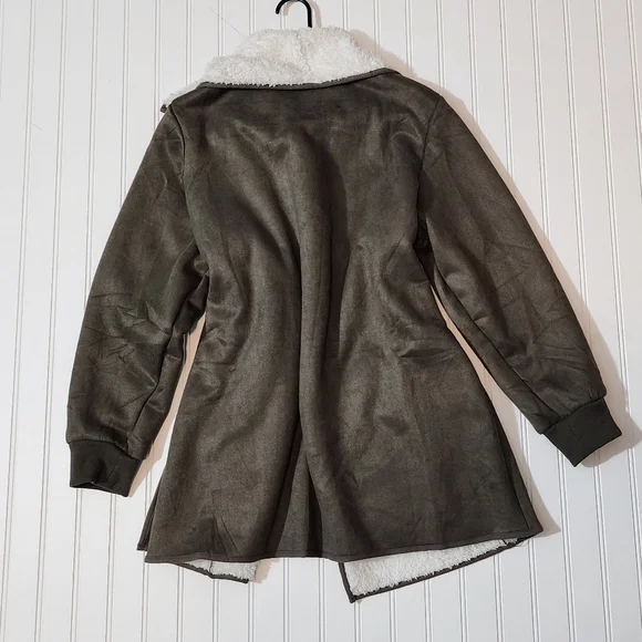 Sold - Picture 3 of 3